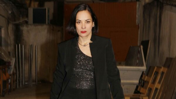 Η Κατερίνα Τσάβαλου σε δημόσια έξοδό της