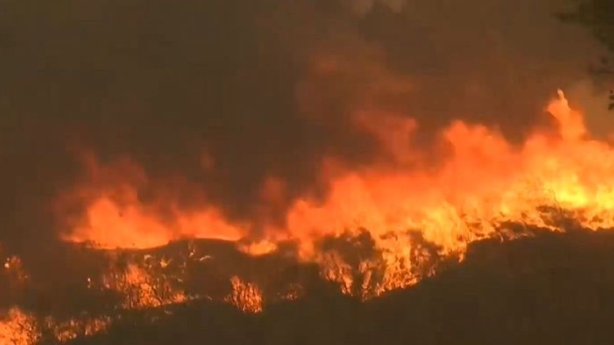 Φωτιά στην Κερατέα