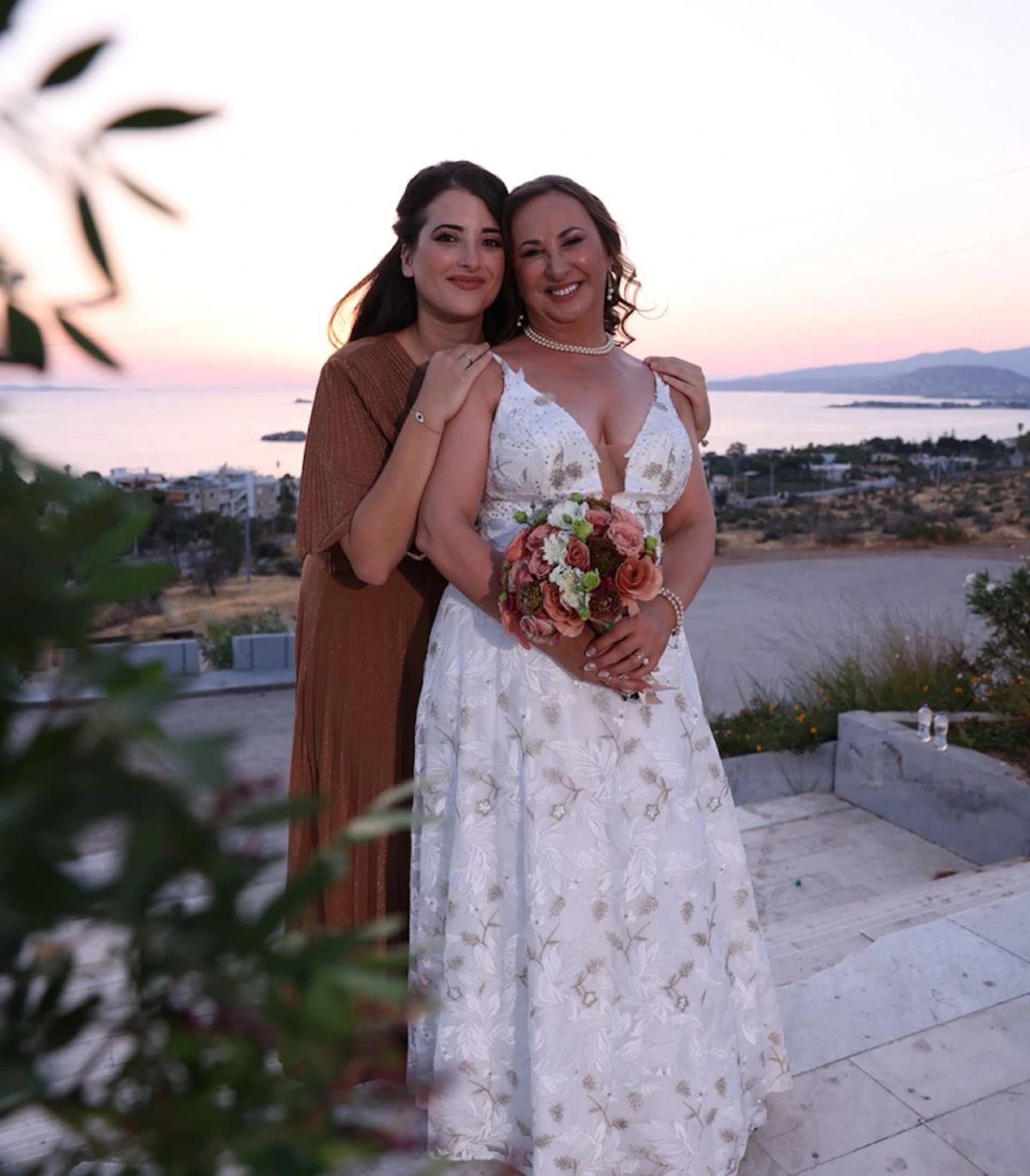 Συγκινημένος ο Πατούλης: «Παντρεύτηκαν με θρησκευτικό γάμο για να γίνουν νονοί του γιου μου»