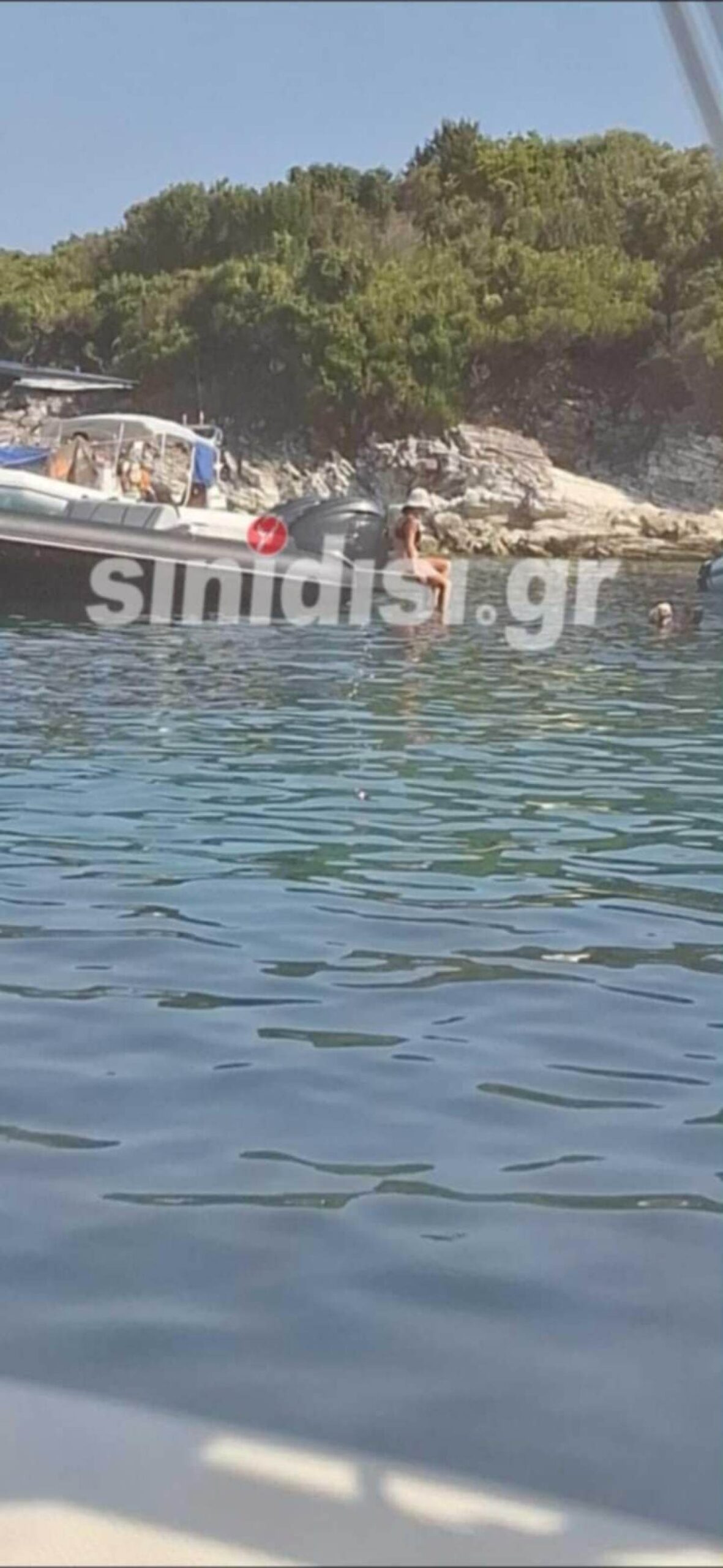 Ο Γιώργος Λιάγκας και η Μαρία Αντωνά στο Μεγανήσι