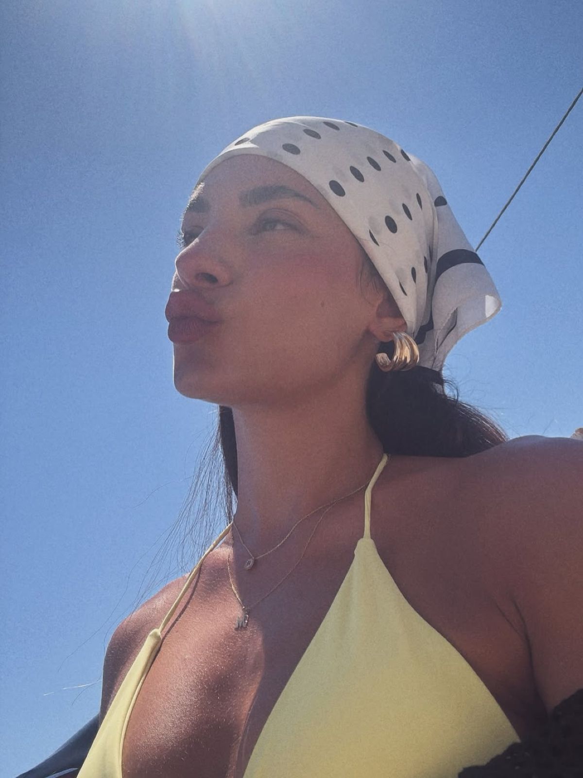 Η Μαριαλένα Ρουμελιώτη και ο Σάκης Κατσούλης στην Μύκονο