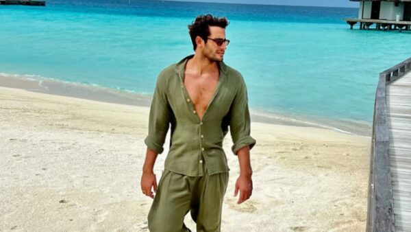 Ο Μάριος Καπότσης στο Μπαλί