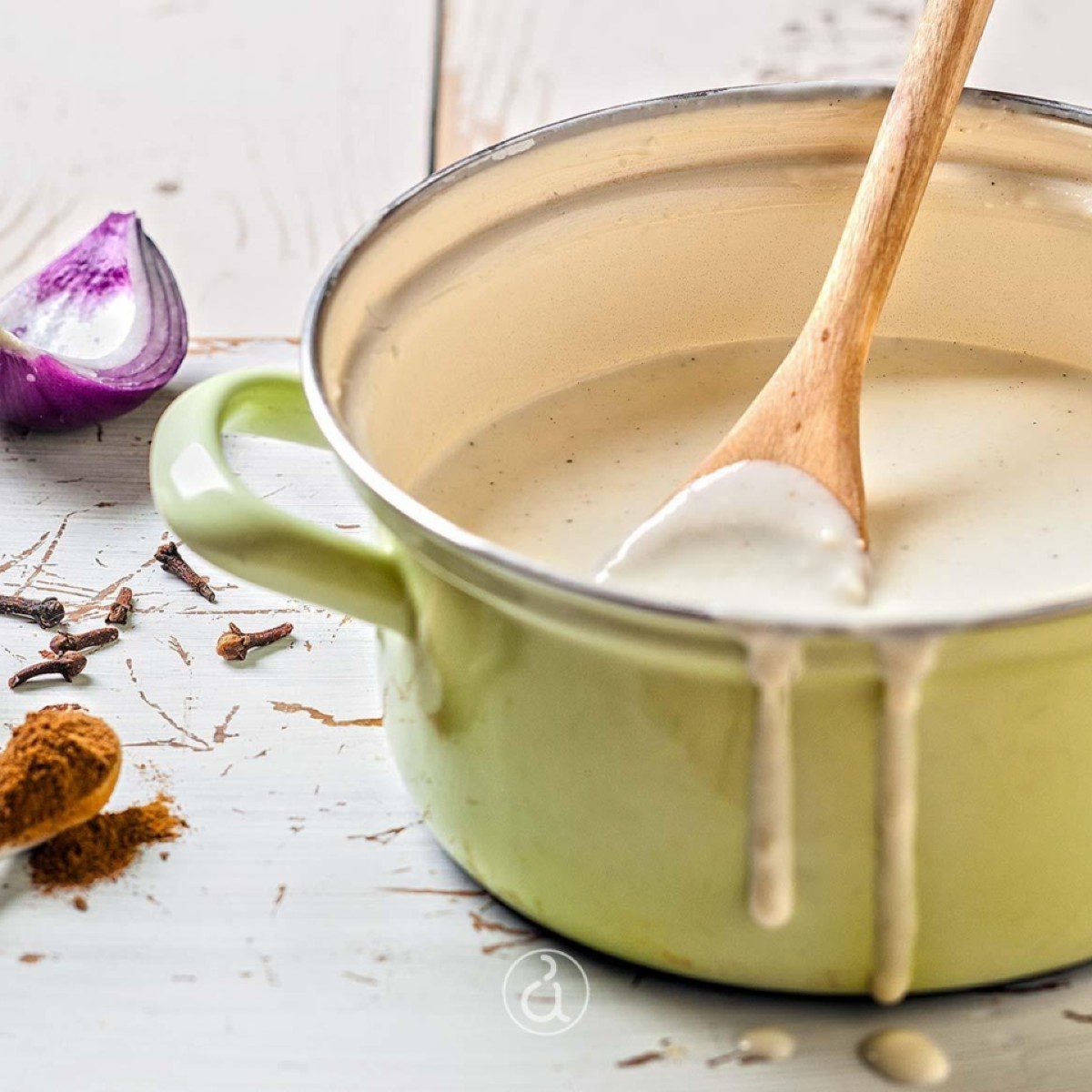 Μπεσαμέλ Αργυρώ