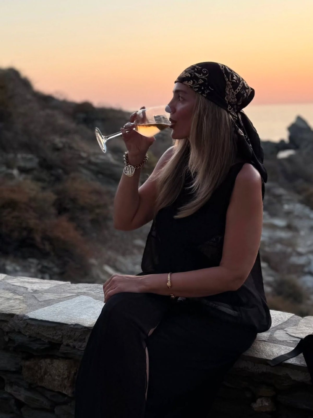 Η Νατάσα Μποφίλιου στην Φολέγανδρο