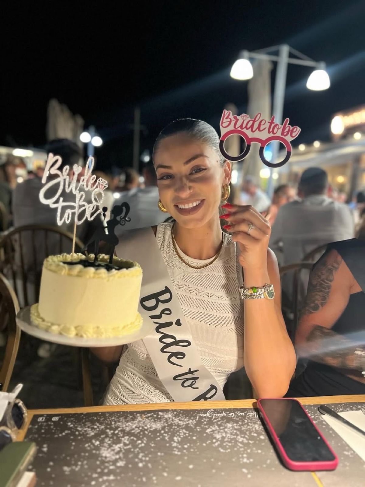 Το bachelorette της Ναταλί Κάτερ