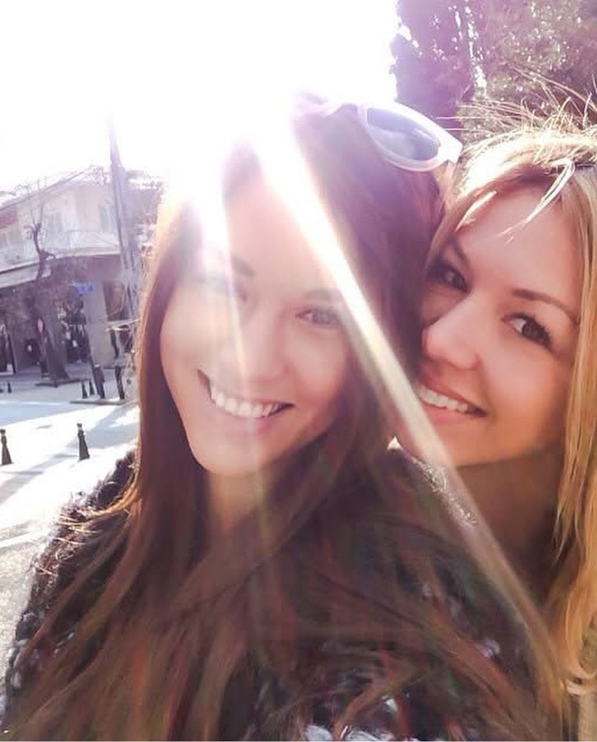 Η Αλεξάνδρα Νικολαΐδου με τη φίλη της, Βάσω