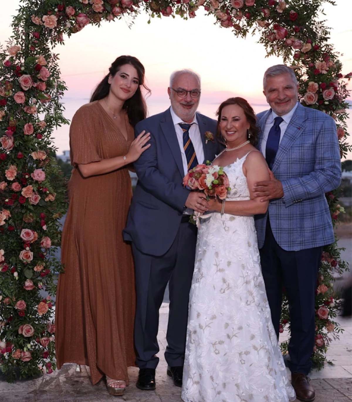 Συγκινημένος ο Πατούλης: «Παντρεύτηκαν με θρησκευτικό γάμο για να γίνουν νονοί του γιου μου»