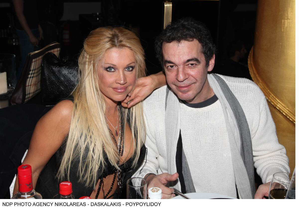 Σαμπρίνα Κώστας Χαριτοδιπλωμένος