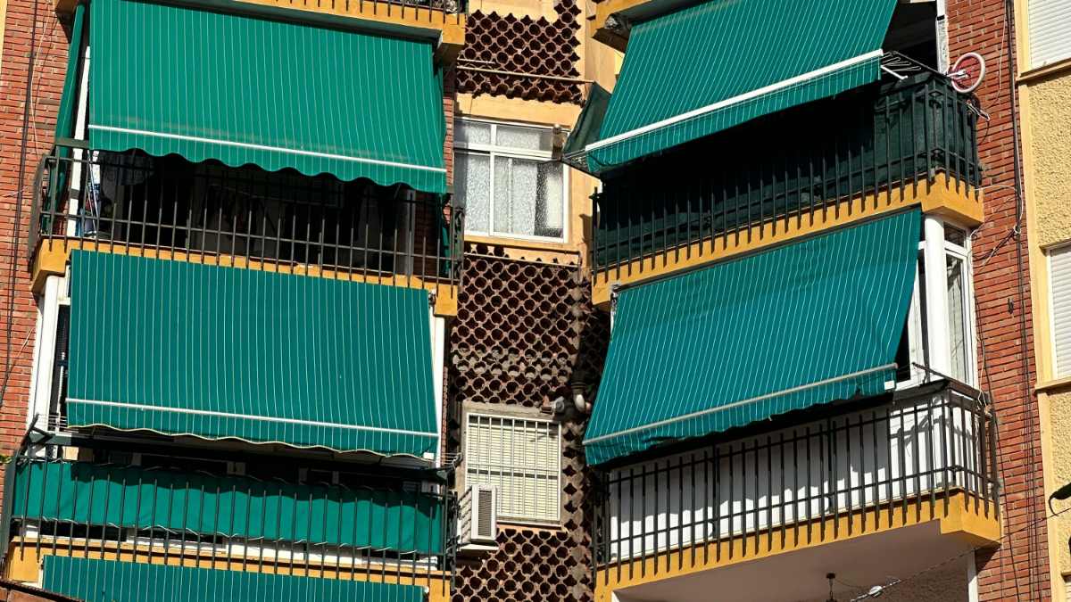 Τέντες σπιτιού