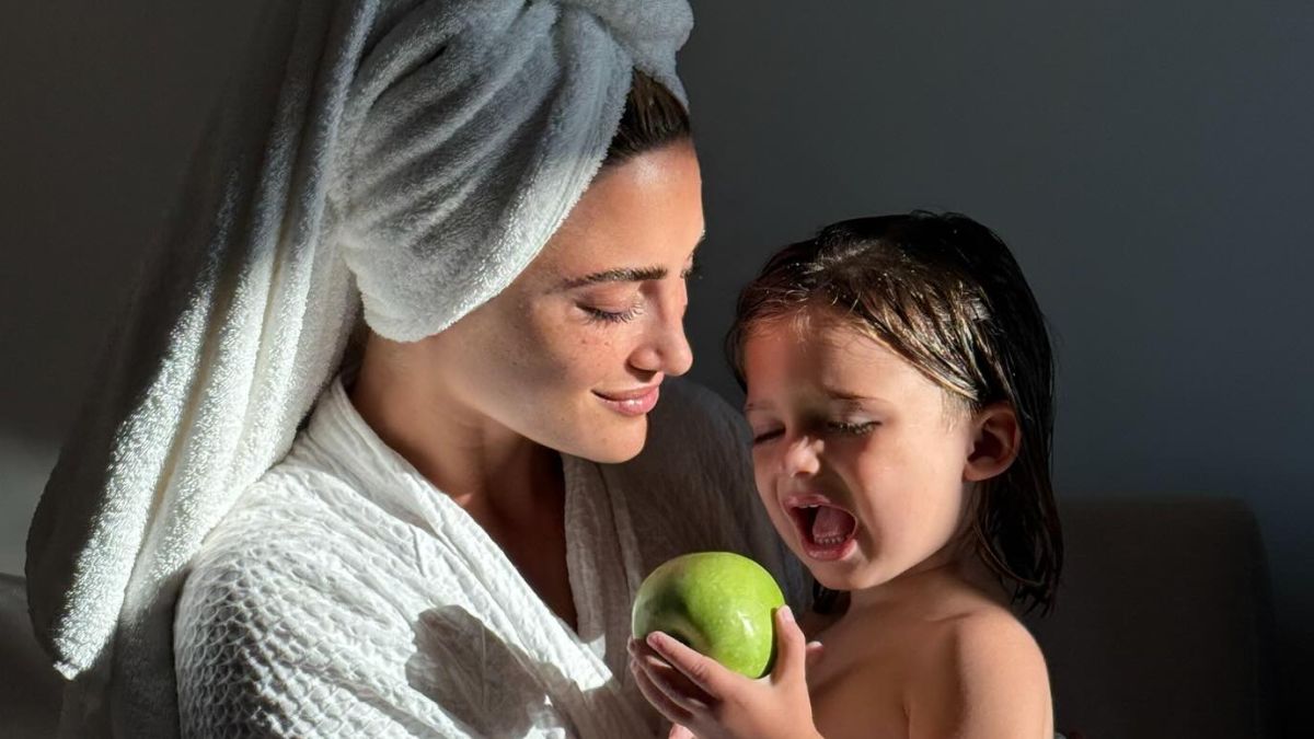 Η Ιωάννα Τούνη με τον γιο της, Πάρη