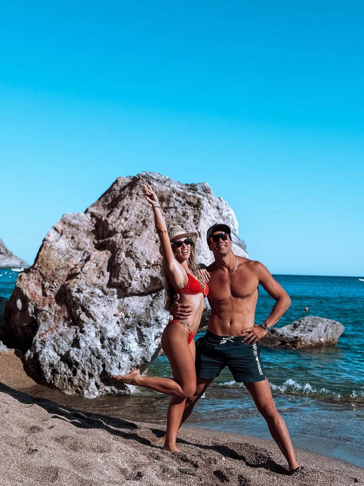 Η Αθηνά Οικονομάκου με τον Μπρούνο Τσερέλα στη Μήλο