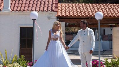Στράτος Τζώρτζογλου - Σοφία Μαριόλα: Ανανέωσαν όρκους γάμου - «Σαν να μην πέρασε μια μέρα»