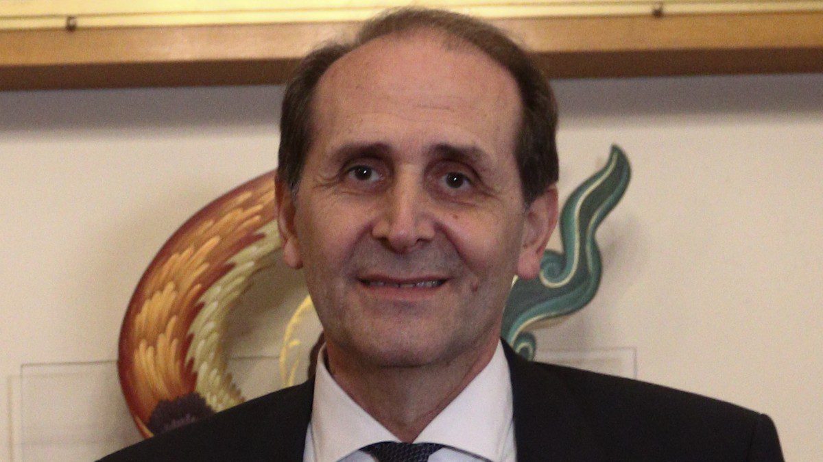 Απόστολος Βεσυρόπουλος