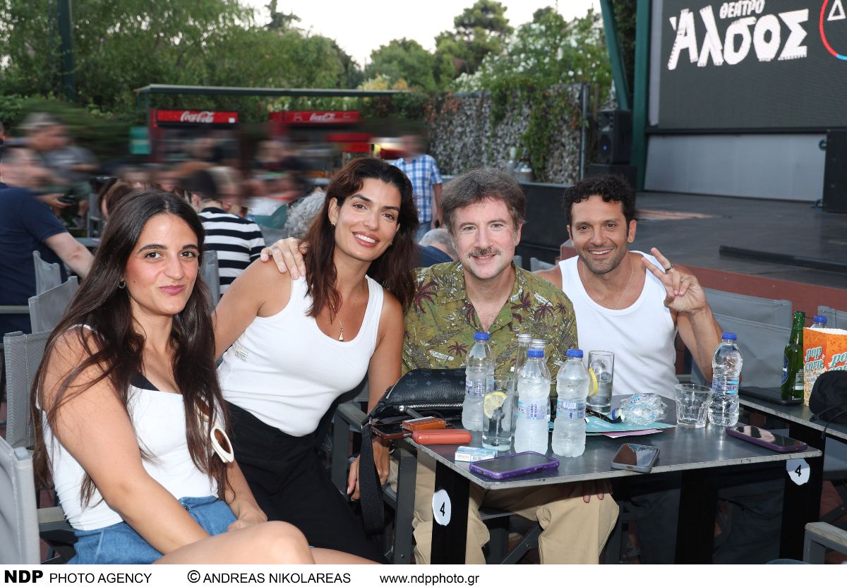 Η ZoePre, η Τόνια Σωτηροπούλου, ο Κωστής Μαραβέγιας και ο Δημήτρης Μοθωναίος
