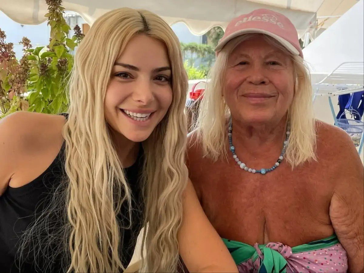 Η Ζόζεφιν με τη γιαγιά της