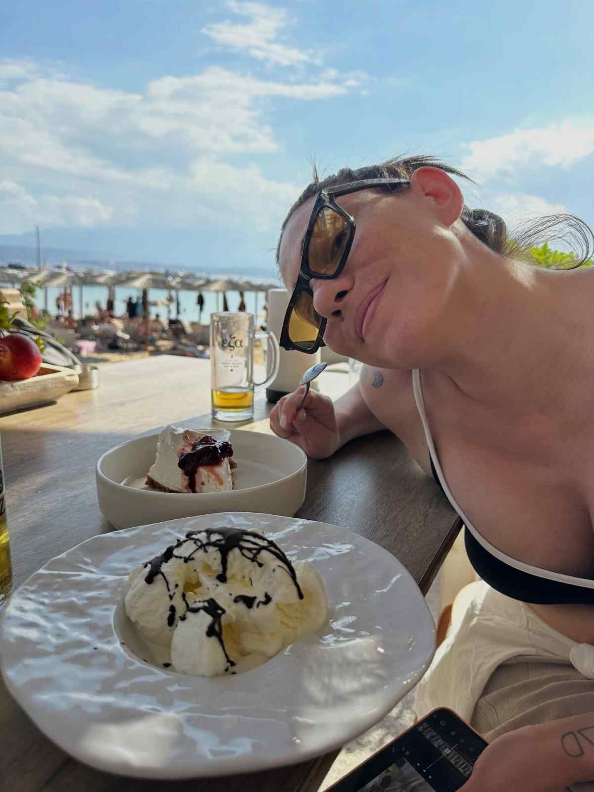 Μόργκαν: Το φωτογραφικό άλμπουμ από τις διακοπές με τη Βαλαβάνη και τον γιο τους στα Χανιά - «Το πρώτο μας αληθινό ταξίδι ως οικογένεια»