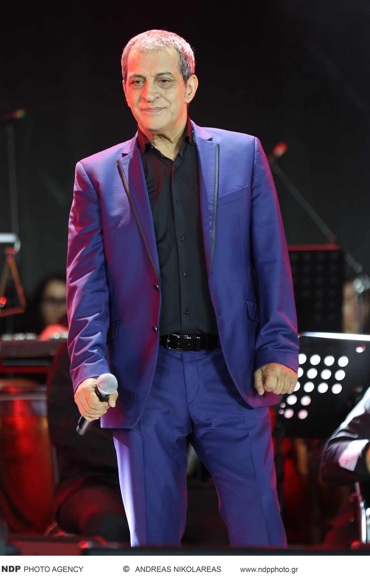 Λαμπερή βραδιά με επώνυμους στη συναυλία για τον Γρηγόρη Μπιθικώτση στο Καλλιμάρμαρο