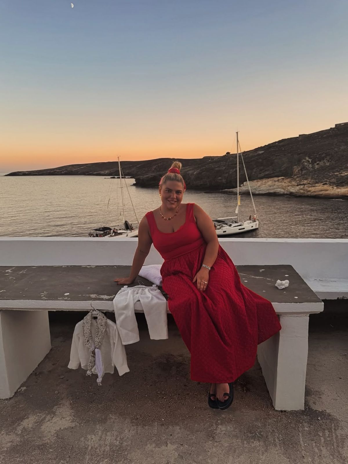 Νονά η Δανάη Μπάρκα