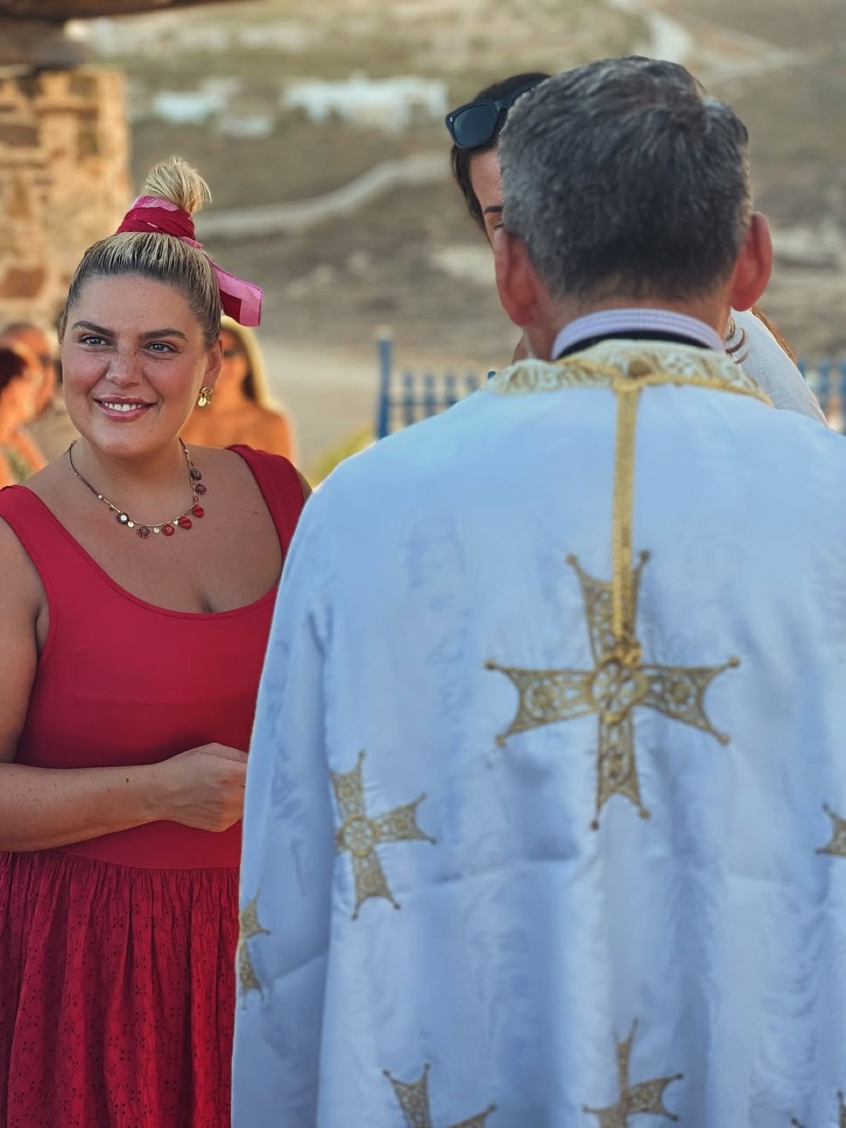 Νονά η Δανάη Μπάρκα