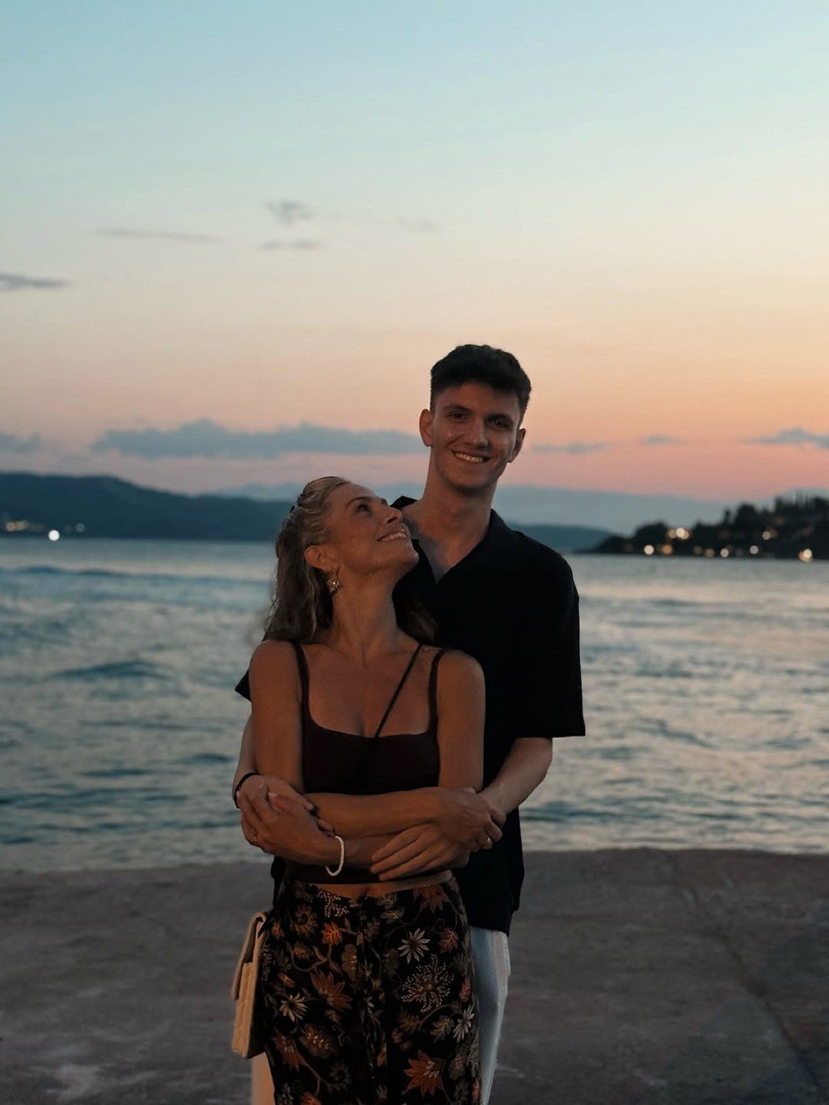 Η Ντορέττα Παπαδημητρίου με τους γιους της