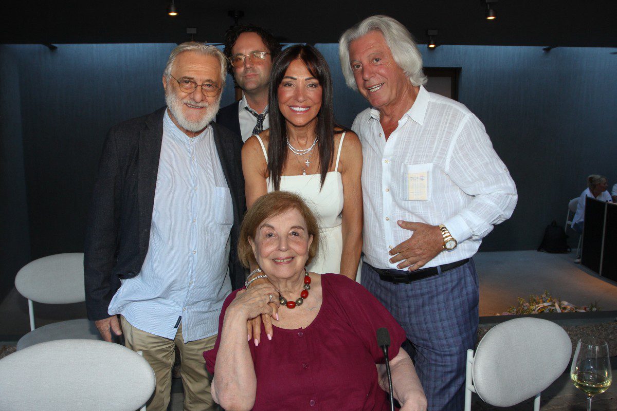 Γιάννης Σμαραγδής, Ανδρέας Καραγιάννης, Ελένη Παλυβού-
Μπούση, Τζιμ Μπούσης, Άλκηστις Δήμα