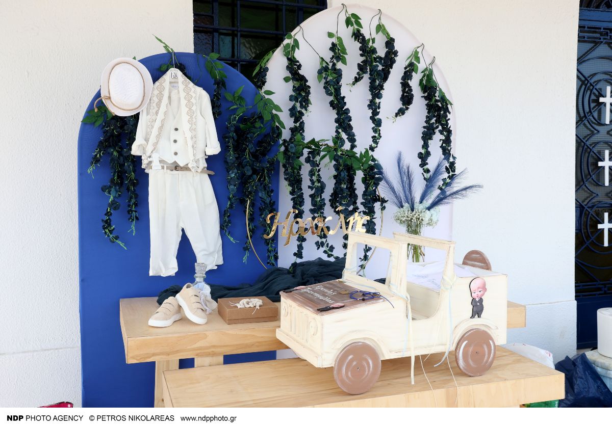 Η Έλενα Τσαγκρινού και ο DJ Stephan βάφτισαν το γιο τους