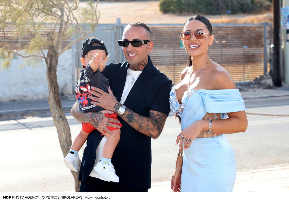 Η Έλενα Τσαγκρινού και ο DJ Stephan βάφτισαν το γιο τους