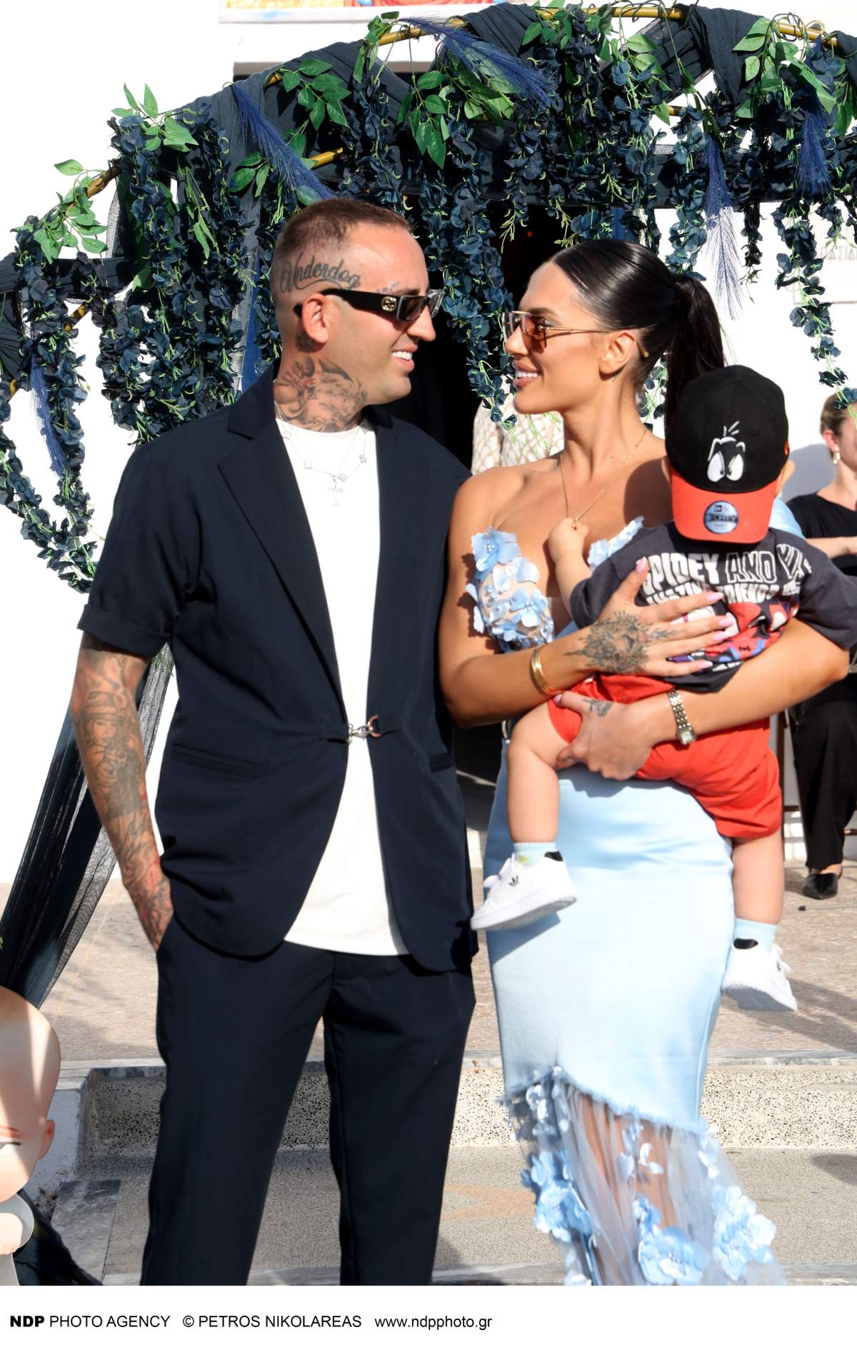 Η Έλενα Τσαγκρινού και ο DJ Stephan βάφτισαν το γιο τους