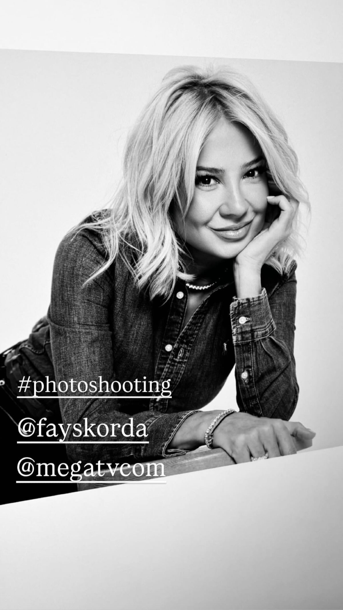 Φαίη Σκορδά backstage