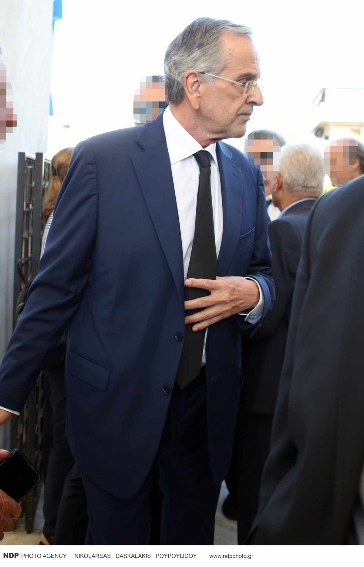 Λένα Σαμαρά: Σε κλίμα συγκίνησης το μνημόσυνο για τις 40 ημέρες από τον θάνατό της (Φωτογραφίες)