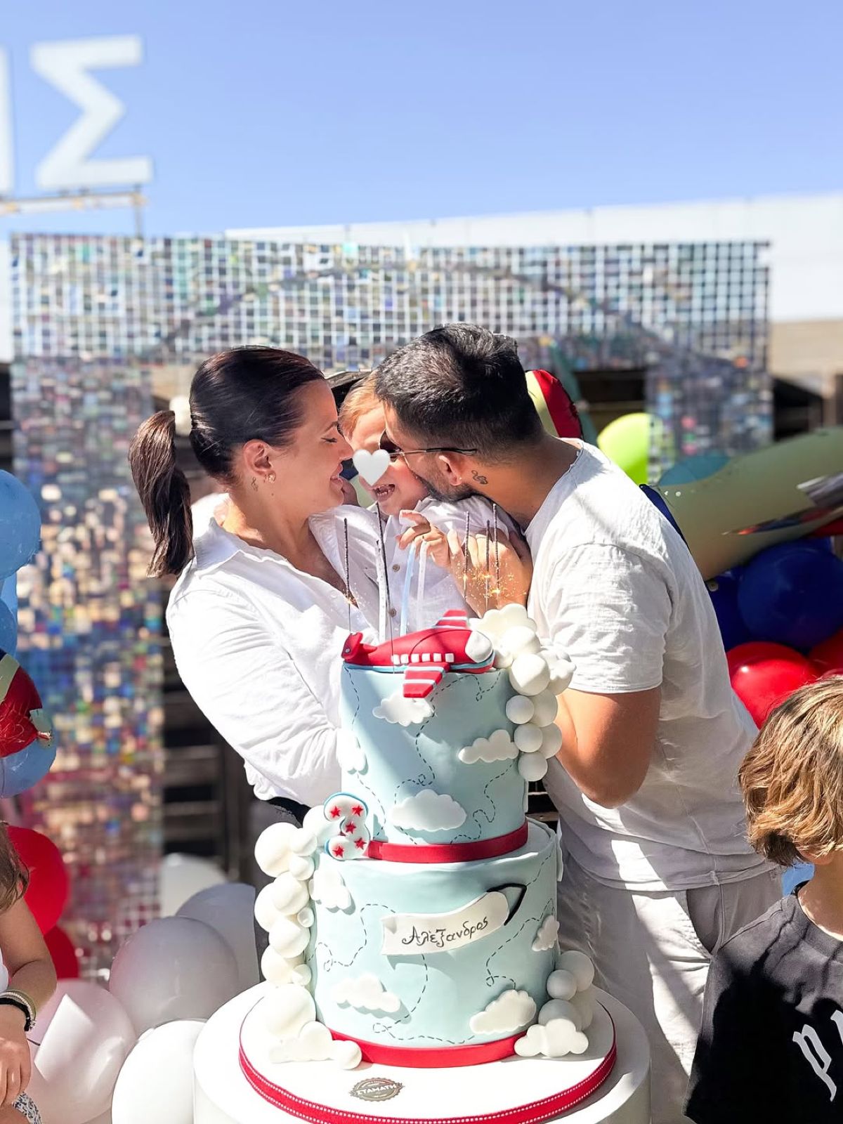 Λάουρα Νάργες: Γενέθλια για το γιο της