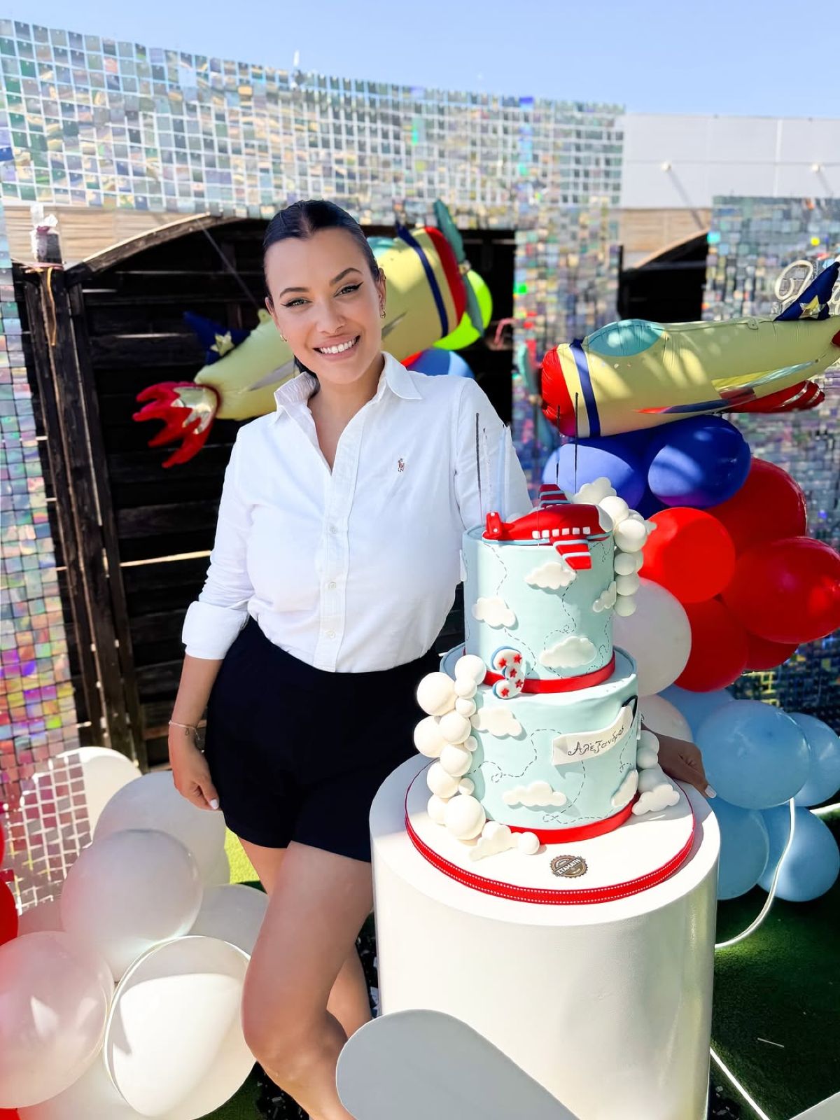 Λάουρα Νάργες: Γενέθλια για το γιο της