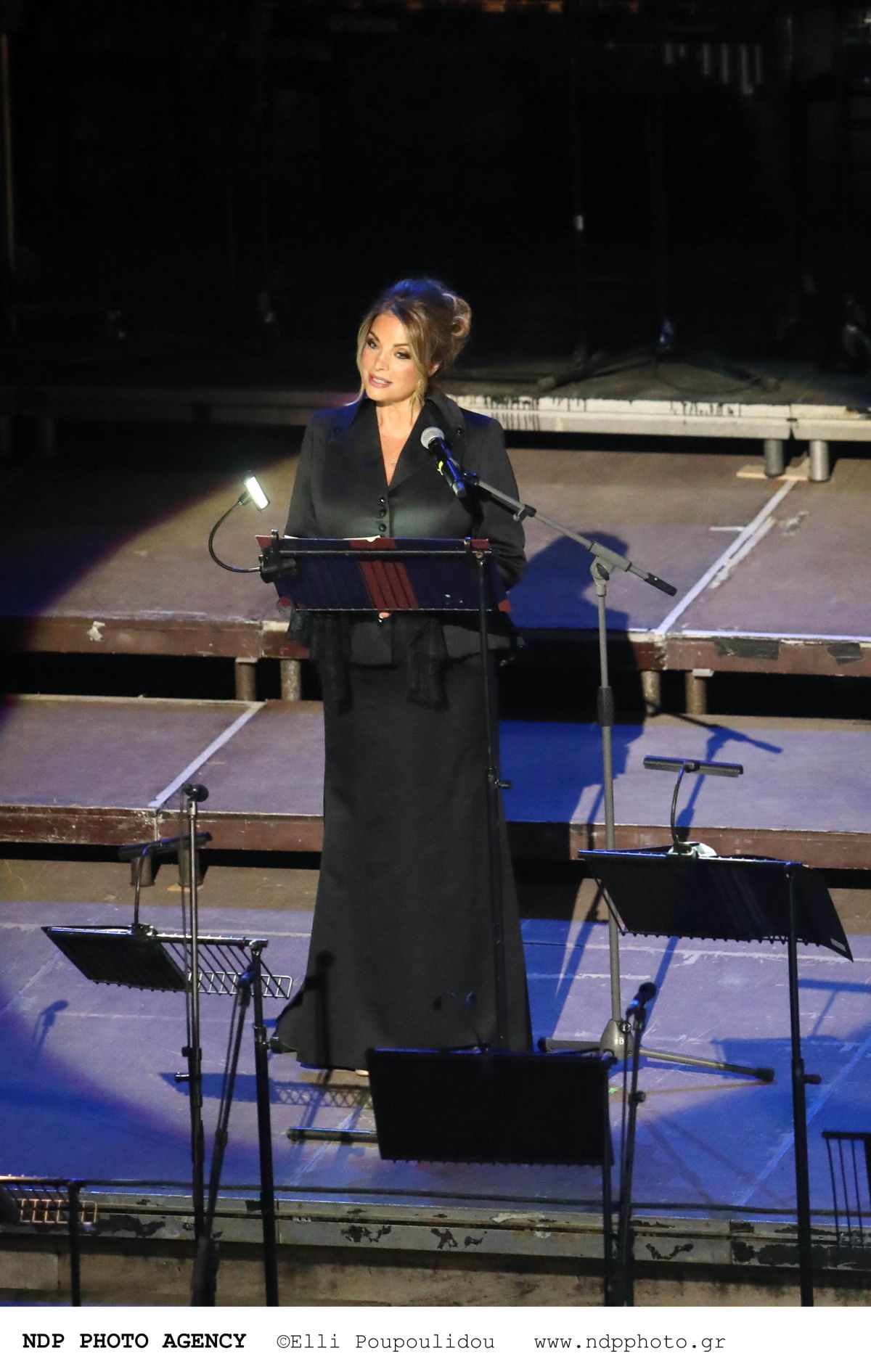 Η Άντζελα Γκερέκου στο Ηρώδειο