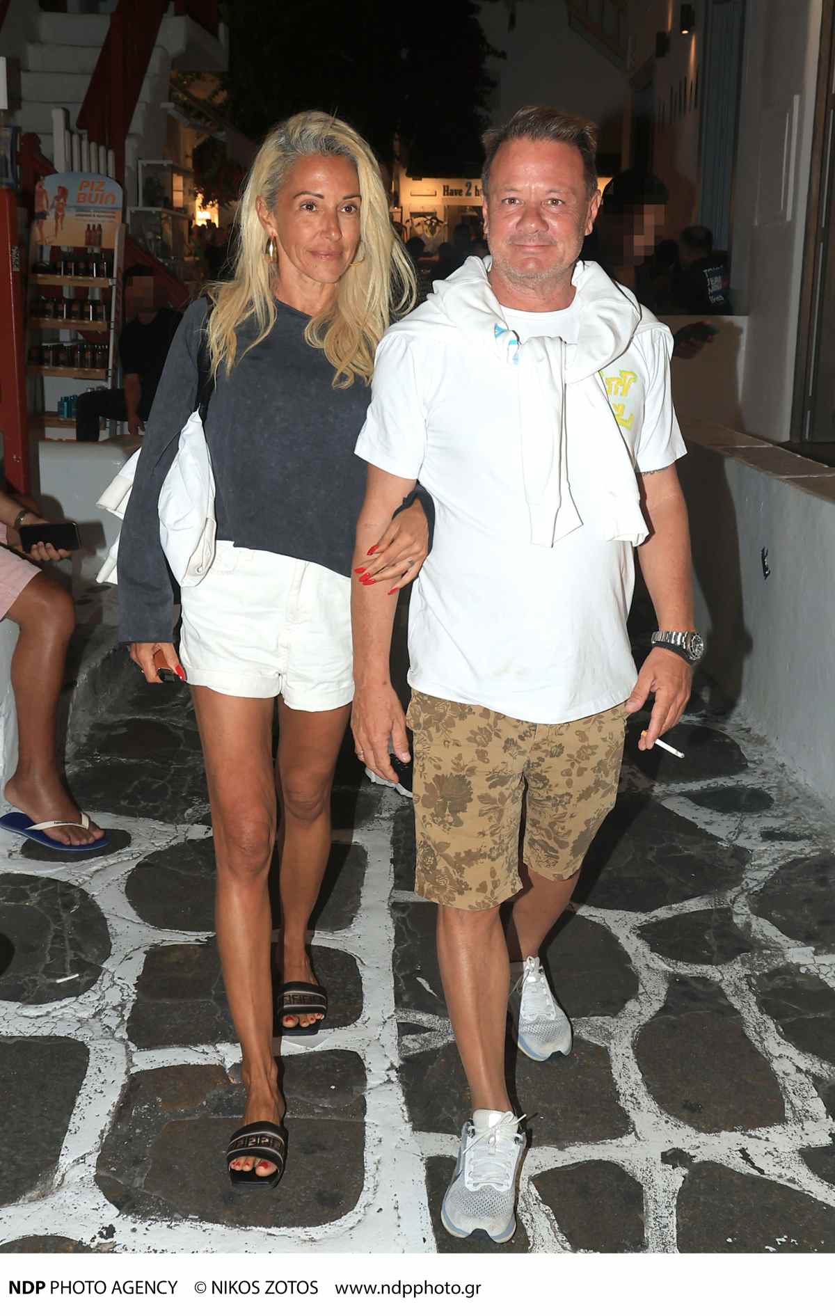 Ο Απόστολος Λύτρας και η Θεοδώρα Παπαδοπούλου στη Μύκονο