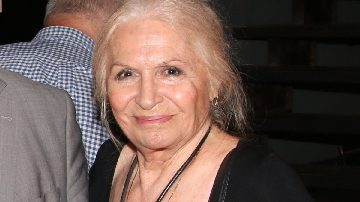 Η Μπέτη Βαλάση σε δημόσια έξοδό της