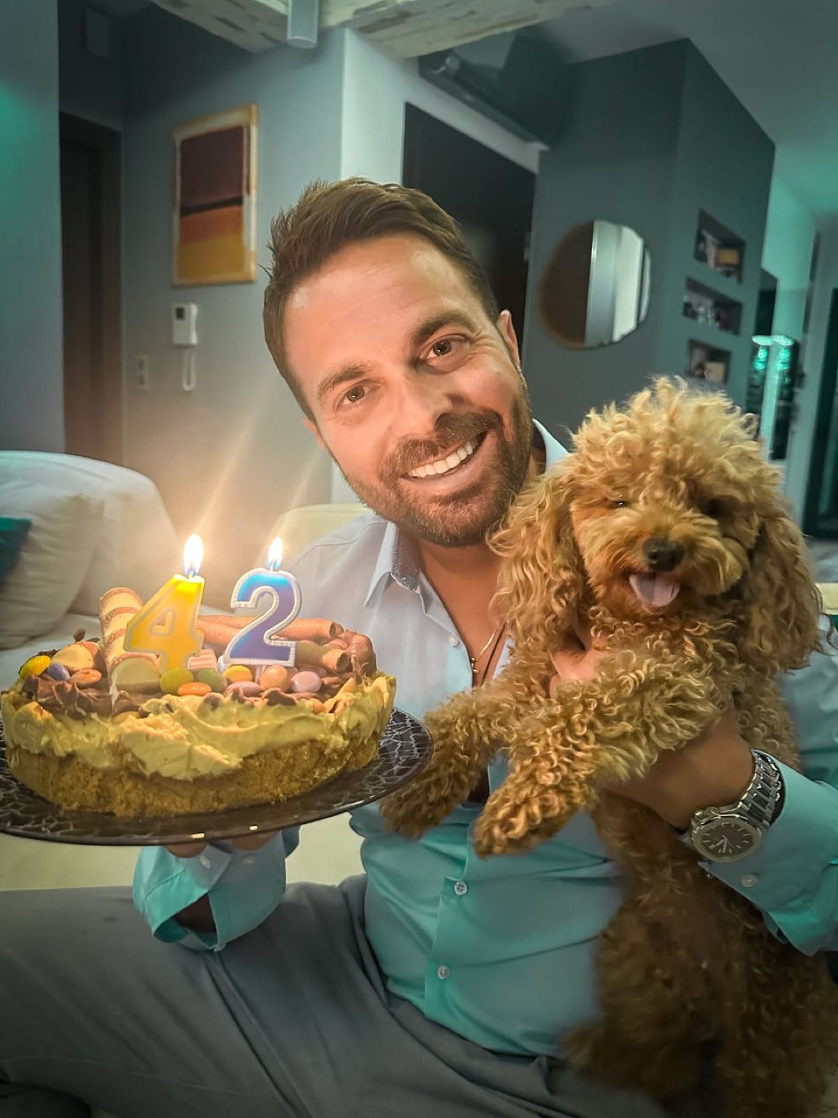 Ο Ηλίας Βρεττός έχει γενέθλια