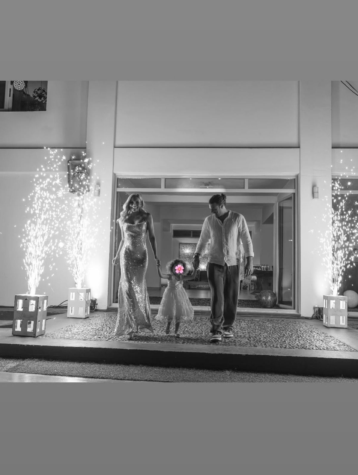 Η ανάρτηση της Ιωάννας Μαλέσκου από την βάπτιση της κόρης της