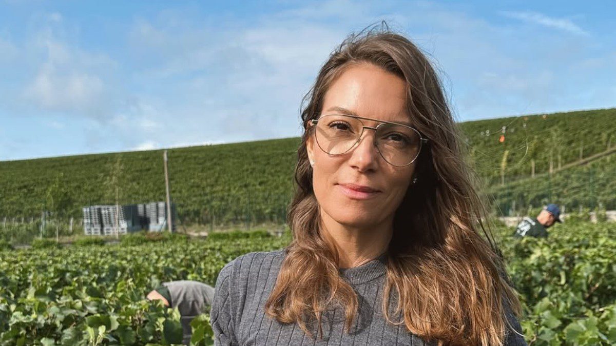 Η Βίκυ Καγιά