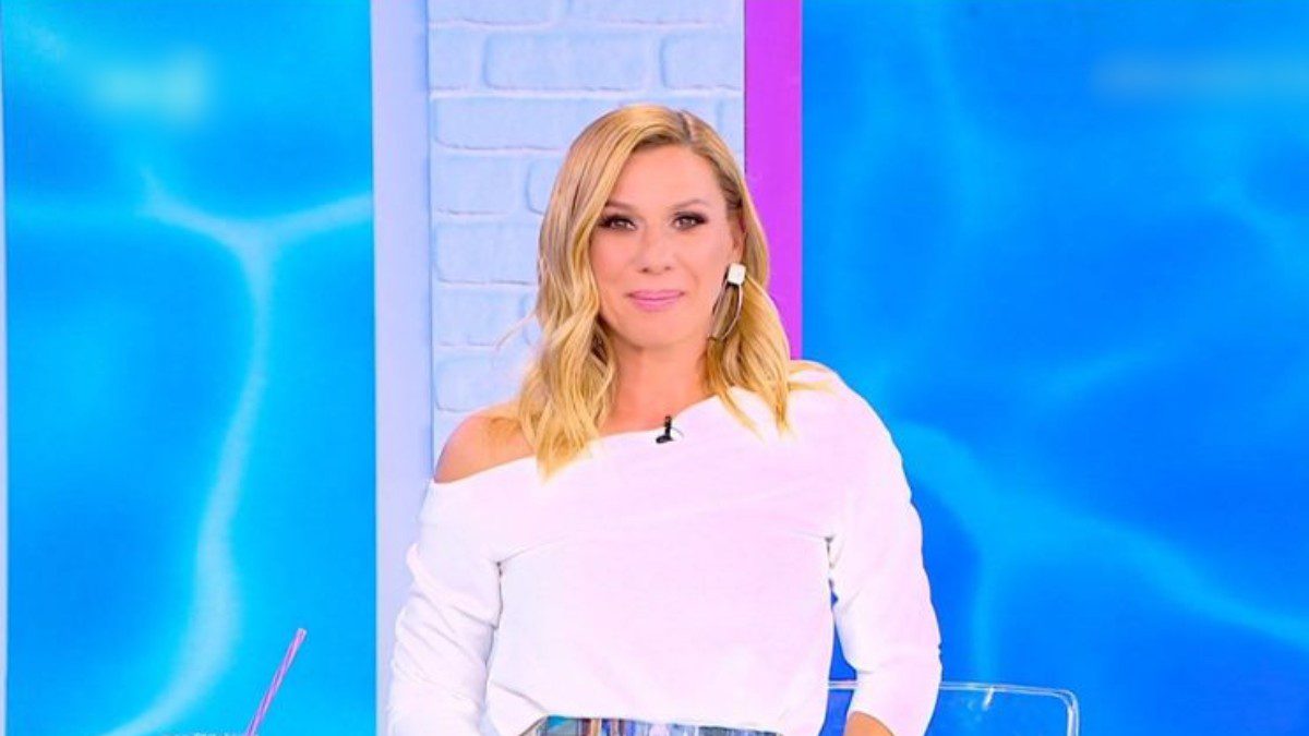 Η Κατερίνα Καραβάτου στο Καλοκαίρι Παρέα