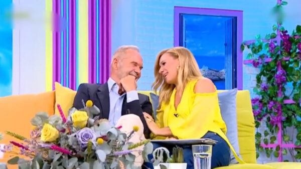 Ο Πέτρος Κωστόπουλος και η Κατερίνα Καραβάτου