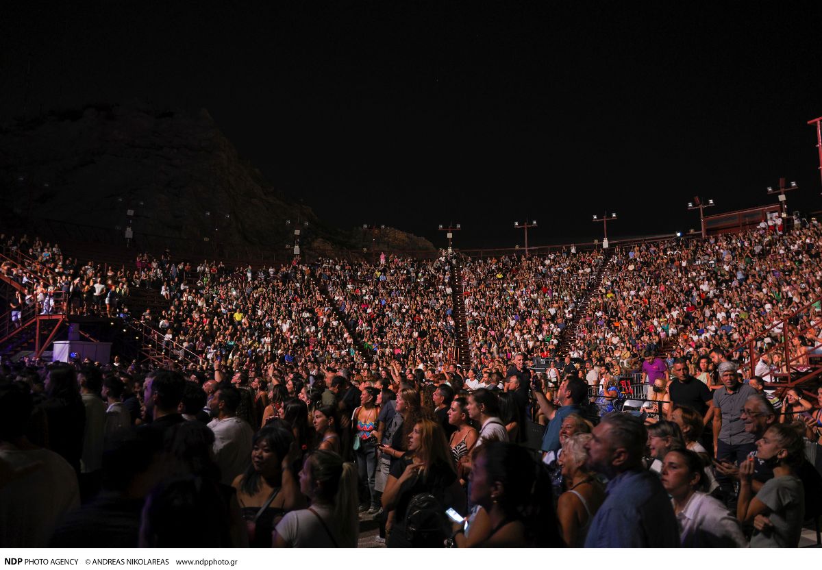 Η συναυλία του Σάκη Ρουβά στο Λυκαβηττό