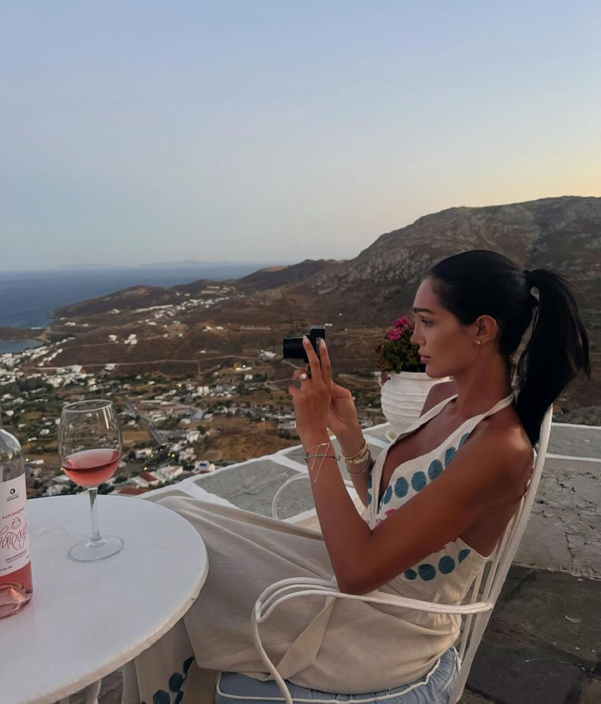 Το μονόπετρο που χάρισε ο Νίκος Παππάς στην σύντροφό του