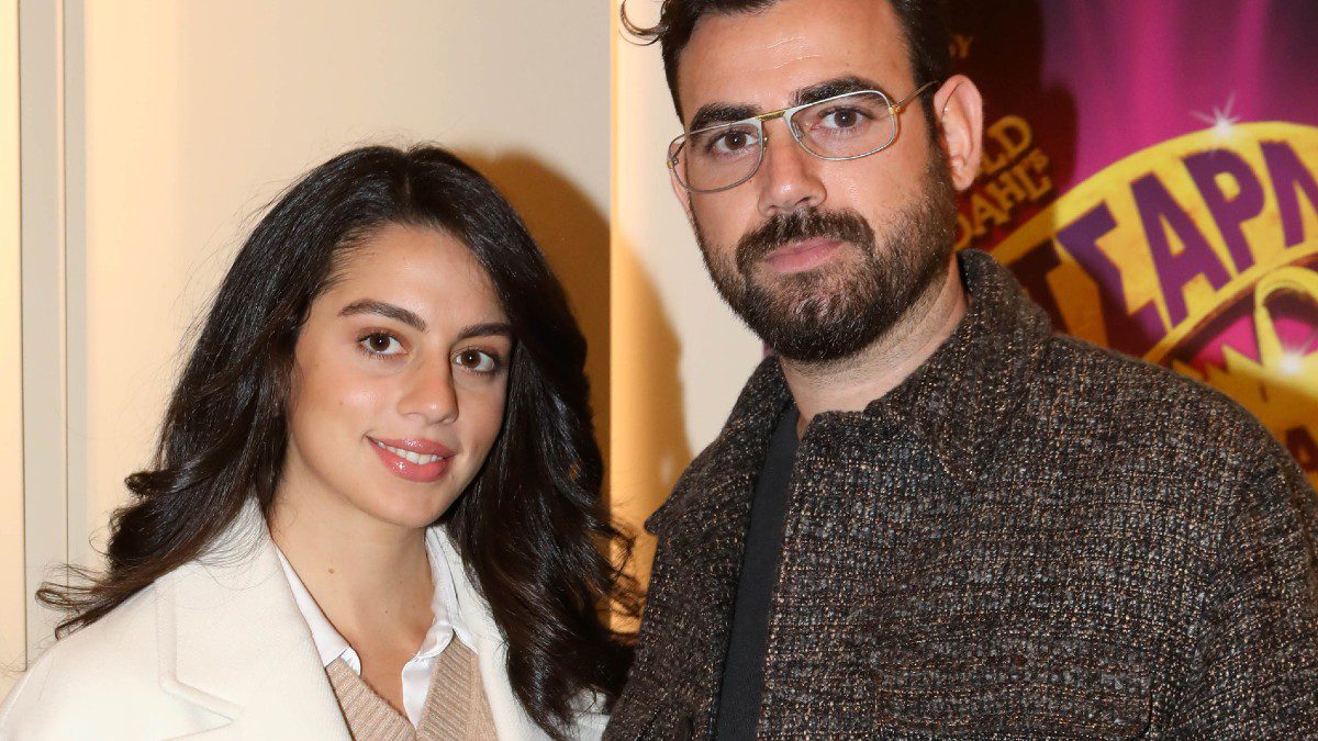 Ο Νίκος Πολυδερόπουλος και η Βαλασία Συμιακού σε δημόσια εμφάνισή τους