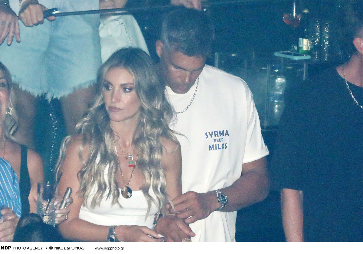 Ο Μπρούνο Τσερέλα και η Αθηνά Οικονομάκου σε κλαμπ της Αθήνας