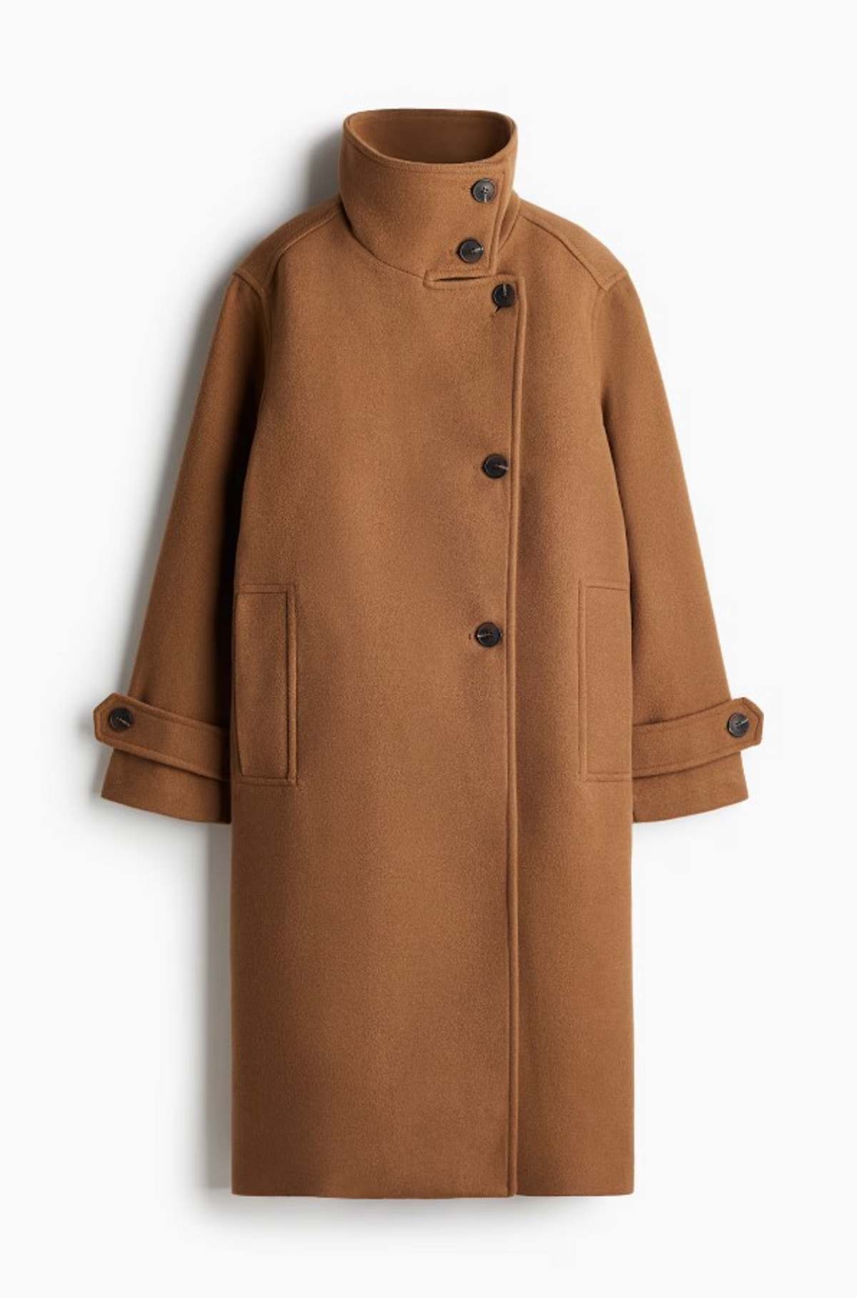 Μπουφαν και παλτό με ψηλό λαιμό