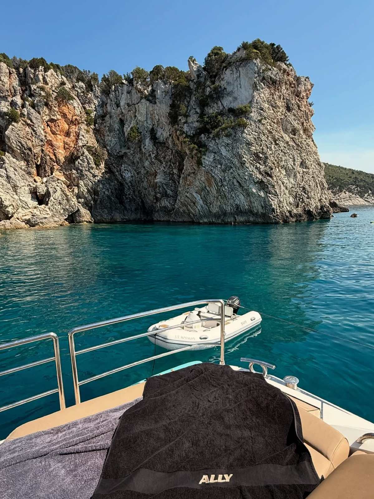 Το σκάφος που έκανε διακοπές με τον σύντροφό της η Αλεξάνδρα Παναγιώταρου