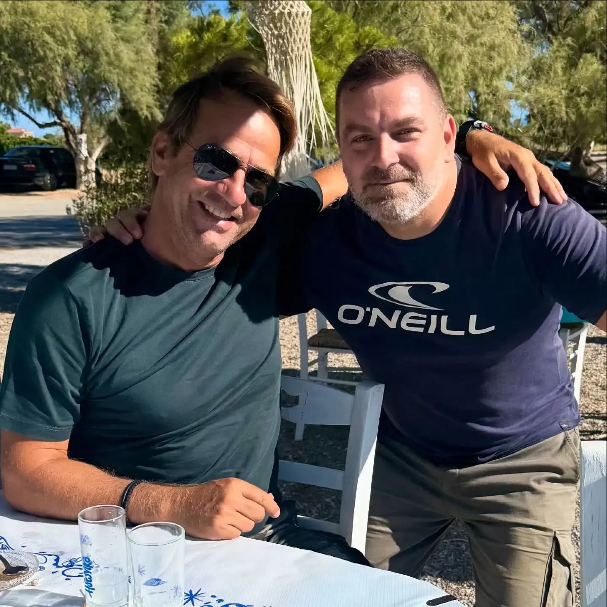 Ο Ματέο Παντζόπουλος σε ταβερνάκι στην Χαλκίδα