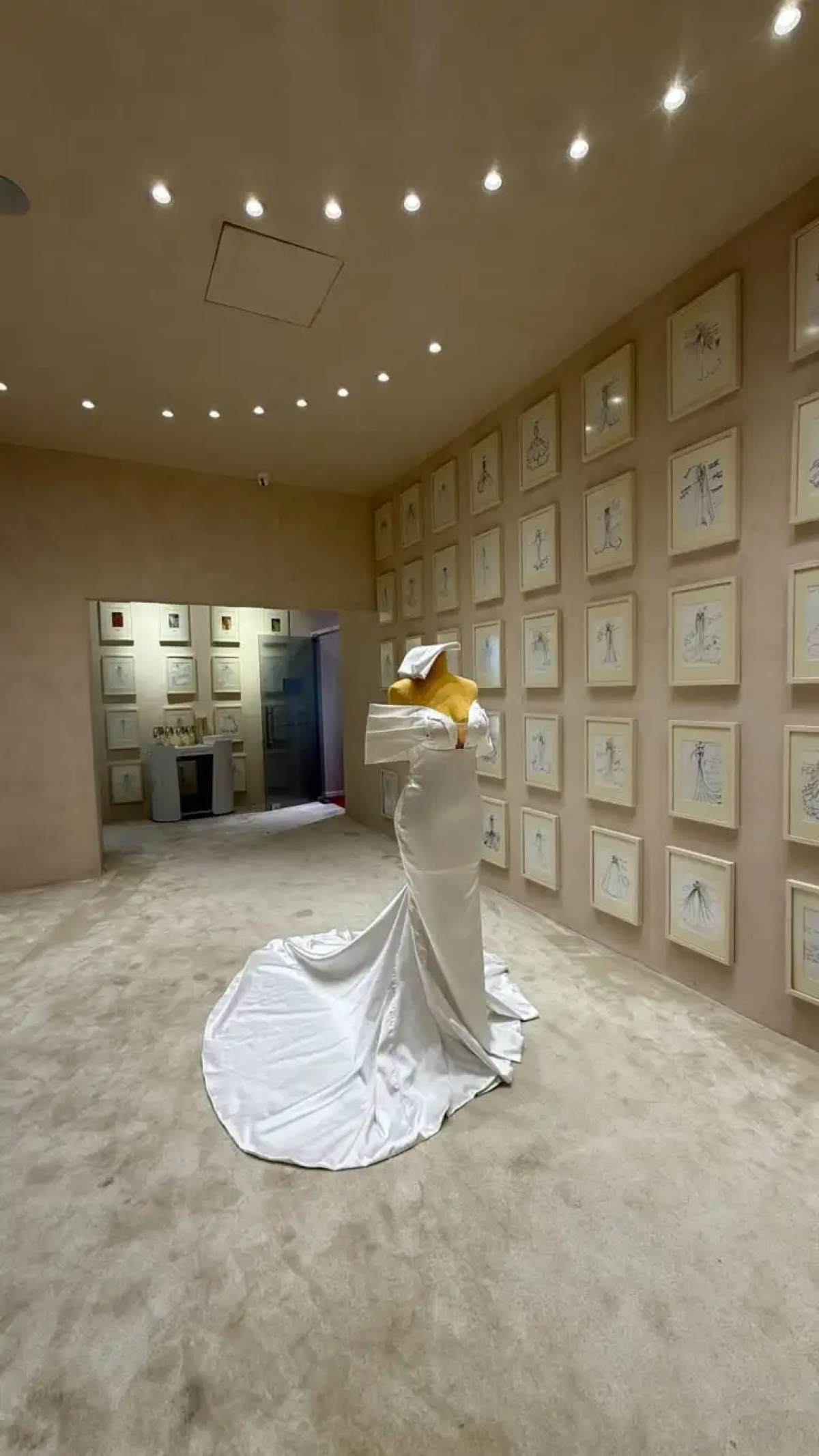 Πάσσαρη νυφικο