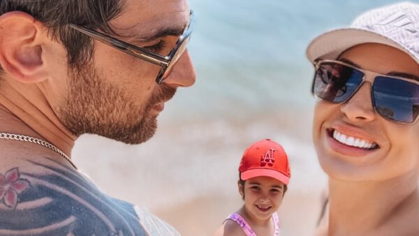 Ο Ετεοκλής Παύλου, η Ελένη Χατζίδου και η κόρη τους, Μελίτα