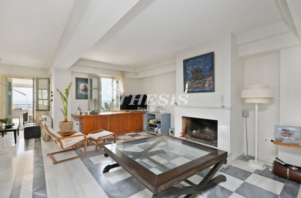 Πωλείται το σπίτι του Παύλου και της Ειρήνης από το Πενήντα Πενήντα